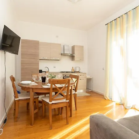 New Quiet E Relax Con Piscina Appartement *